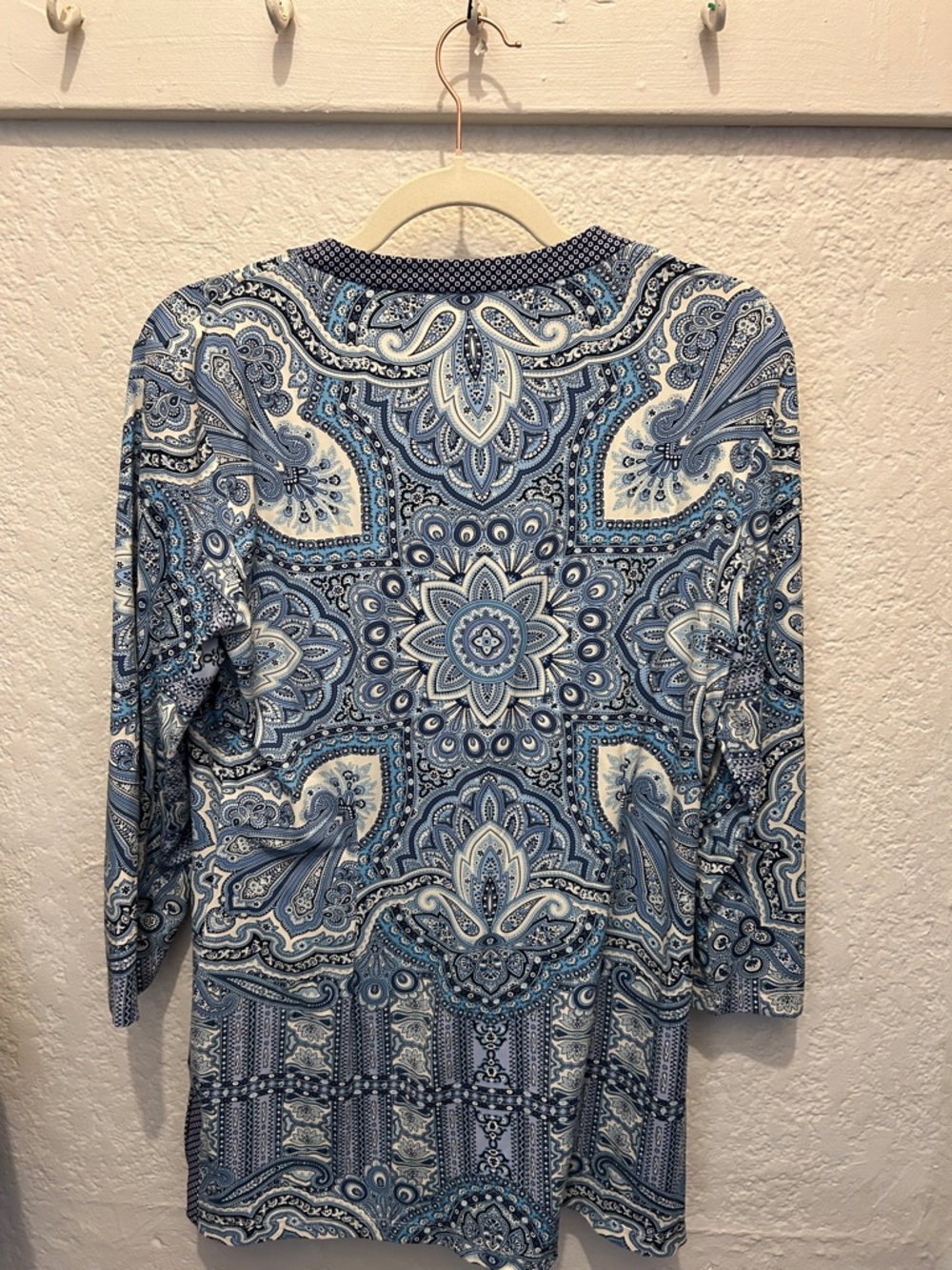 Blue Paisley Split-Neck Women's Top - Picture 4 of 4